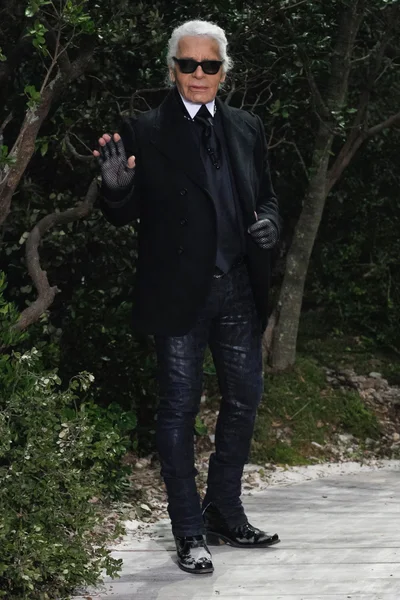 Look 69